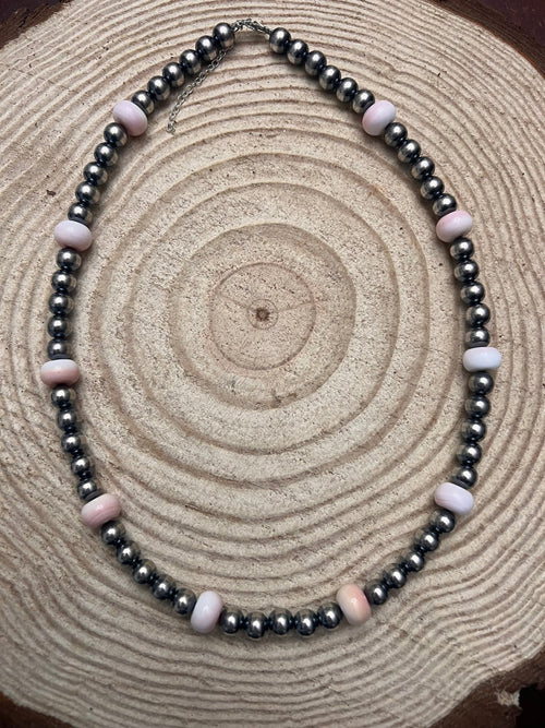 8mm Sterling Pearl and pink conch - 20 inch - Cowhide and Conchos