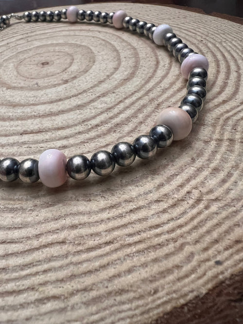 8mm Sterling Pearl and pink conch - 20 inch - Cowhide and Conchos
