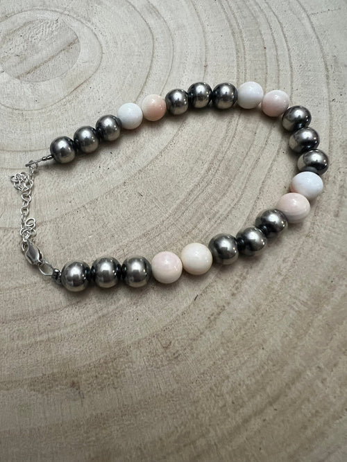 8mm Sterling Silver Pearls bracelet with pink conch beads - 6 inch bracelet - Cowhide and Conchos
