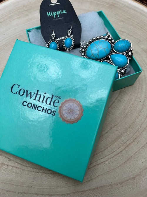 Faux Turquoise Squash Blossom and Earring Set - 18 inch necklace - Cowhide and Conchos