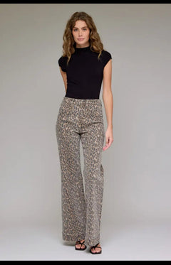 Hidden Cheetah Comfort Flares - Cowhide and Conchos