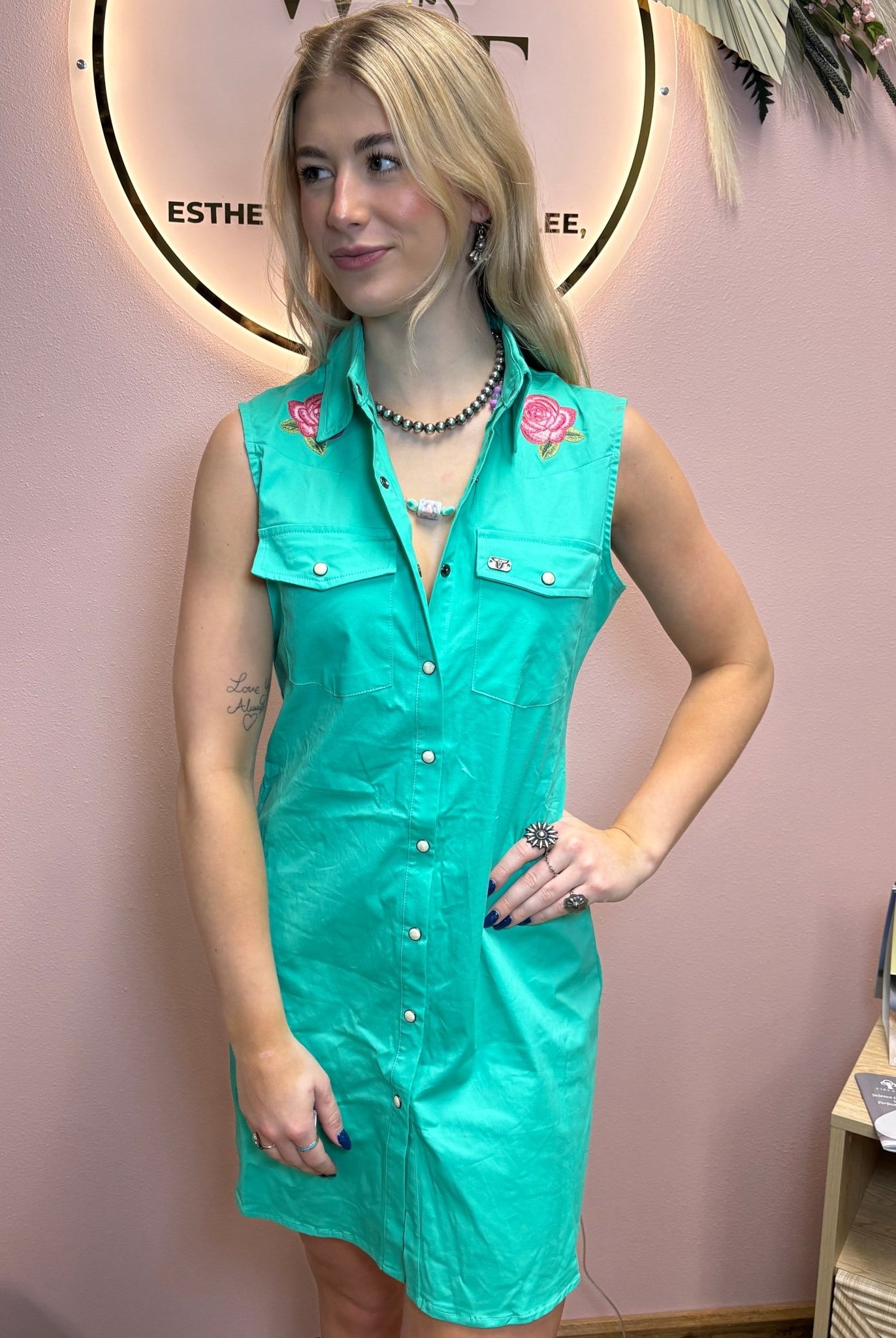 Jade Pearl Snap Button Down Floral Embroidered Sleeveless Stretch Tunic Dress - Cowhide and Conchos