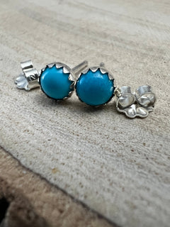 Kingman Turquoise Post Earrings - 4mm rounds - Cowhide and Conchos