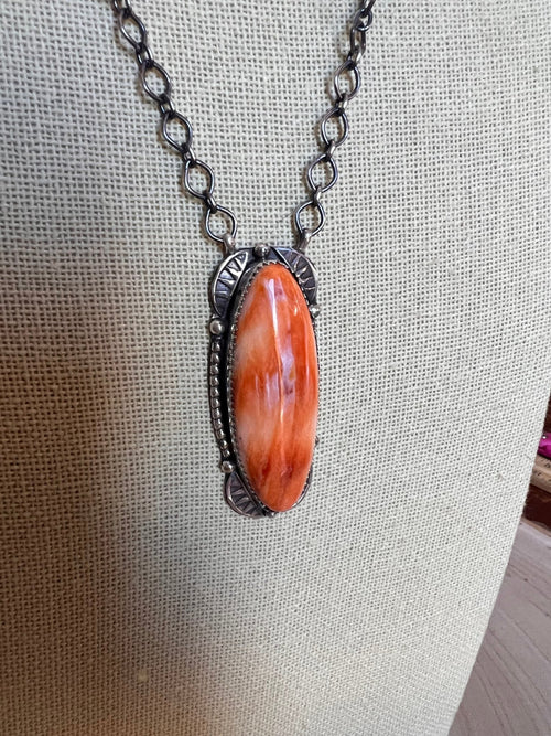 Large Navajo Handmade Spiny Oyster Necklace by Tia Long - 18 inch - Cowhide and Conchos