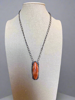 Large Navajo Handmade Spiny Oyster Necklace by Tia Long - 18 inch - Cowhide and Conchos