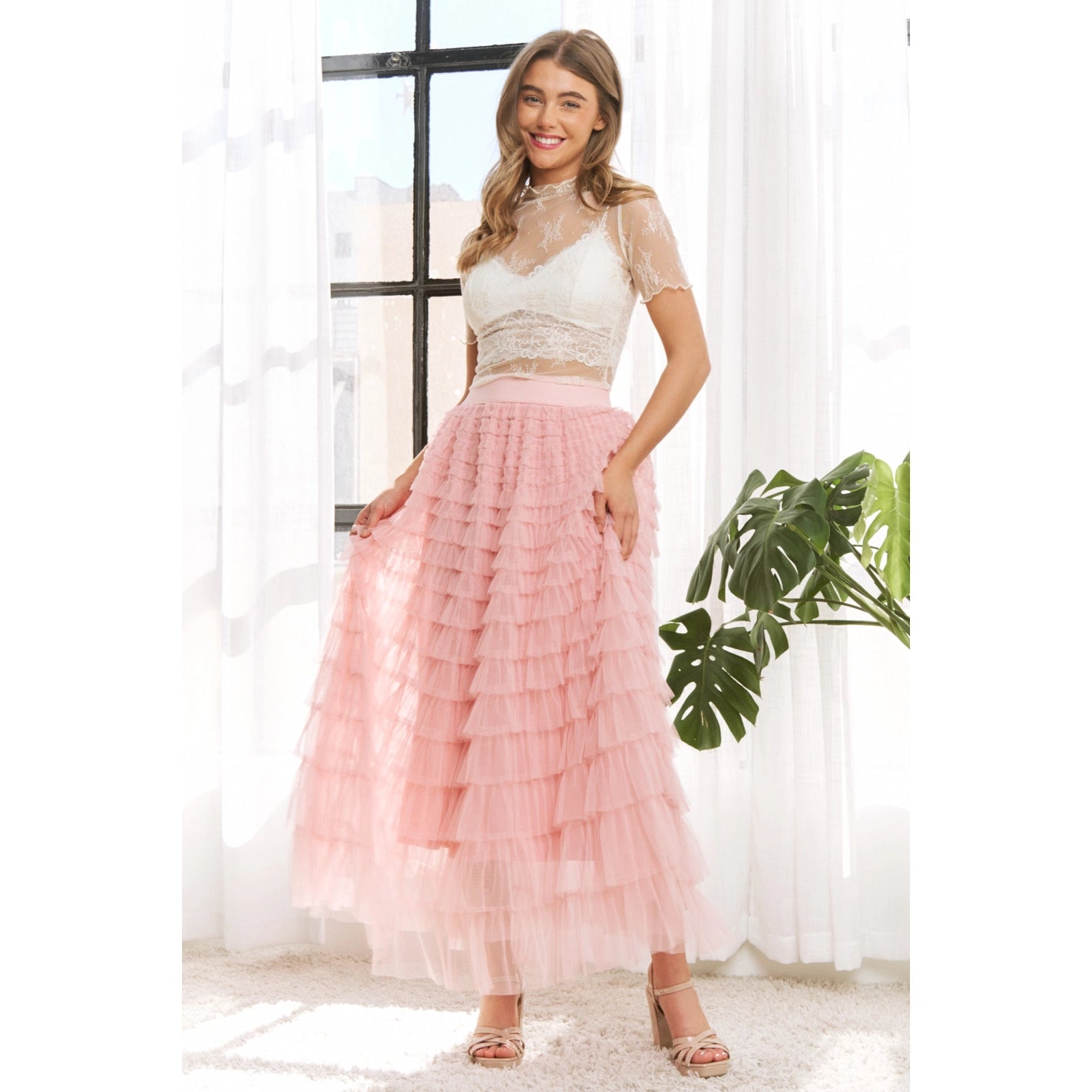 Mesh Lace High Neck Design Short Sleeve Fitted Top – Cowhide and