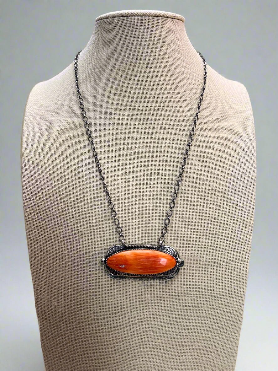 Navajo Handmade Spiny Oyster Necklace by Tia Long - 18 inch - Cowhide and Conchos