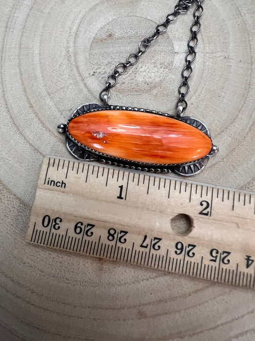 Navajo Handmade Spiny Oyster Necklace by Tia Long - 18 inch - Cowhide and Conchos