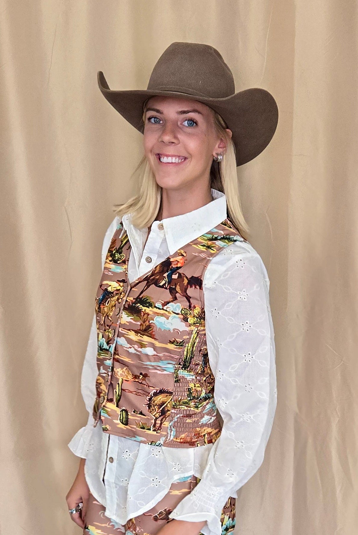 Prairie Eyelet Ruffle Top - Cowhide and Conchos
