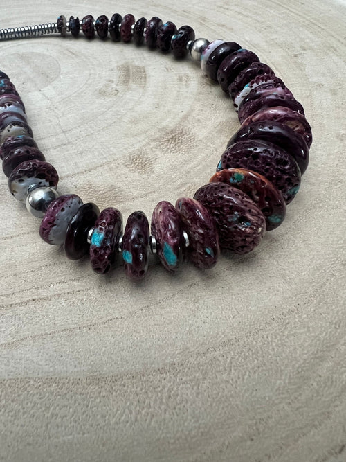 Purple spiny oyster and turquoise graduated & shell necklace - 23 inch - Cowhide and Conchos