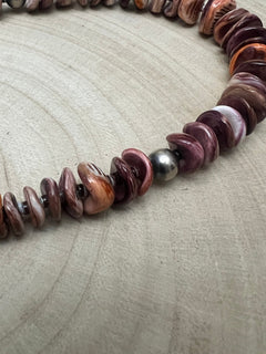 Purple spiny oyster graduated & shell necklace - 22 inch - Cowhide and Conchos