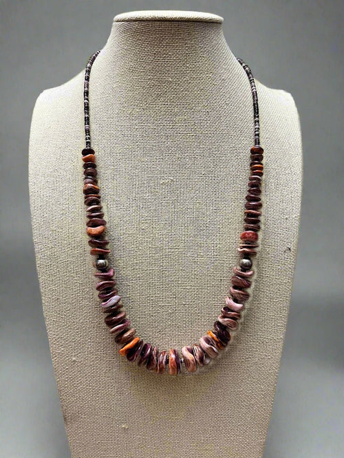 Purple spiny oyster graduated & shell necklace - 22 inch - Cowhide and Conchos