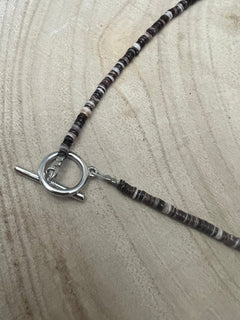 Purple spiny oyster graduated & shell necklace - 22 inch - Cowhide and Conchos