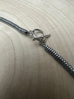 Red Spiny Oyster Graduated Necklace - 23 inch - Cowhide and Conchos