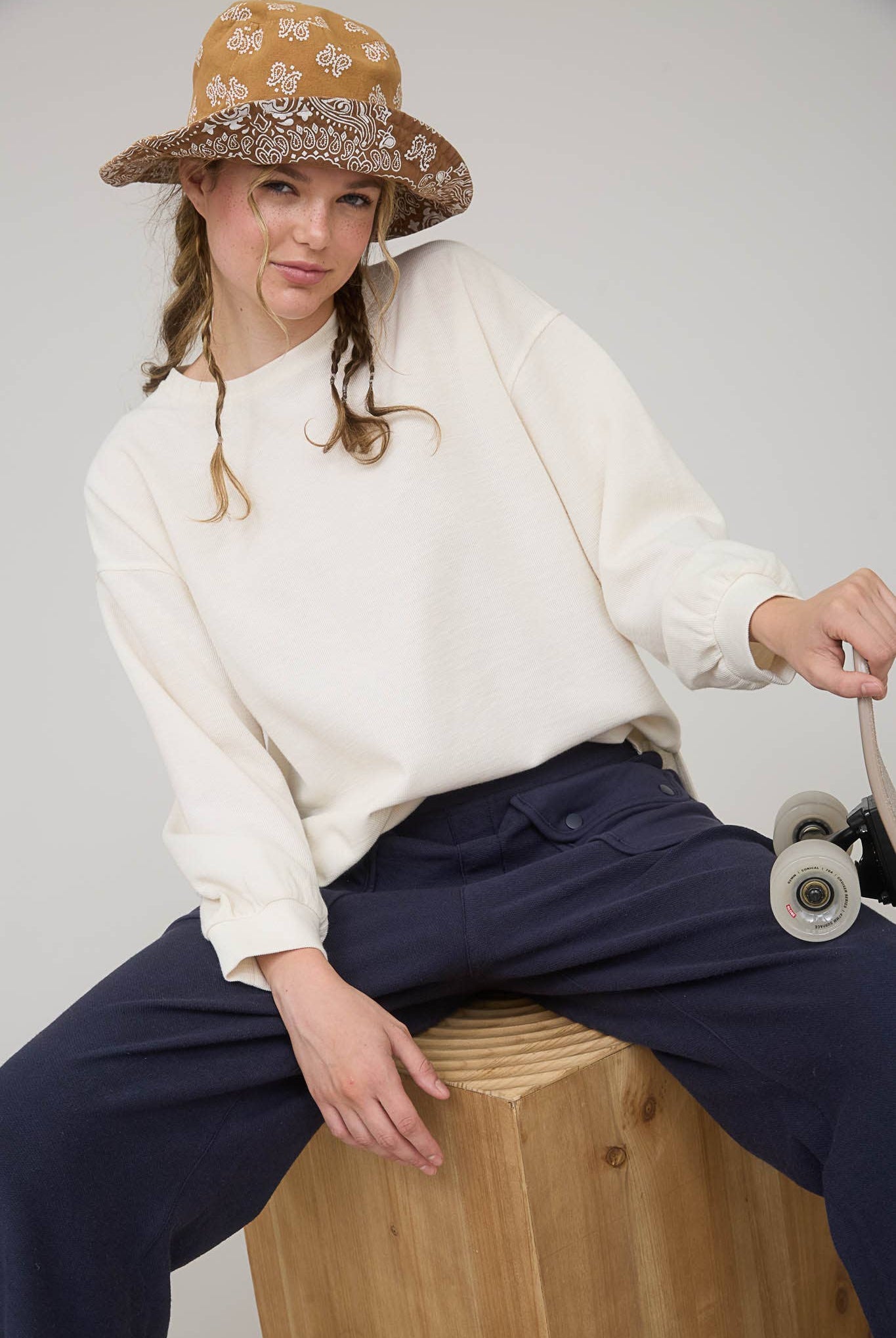 Round Up Raw Edge Marled Knit Top - Brown or Oatmeal - Cowhide and Conchos