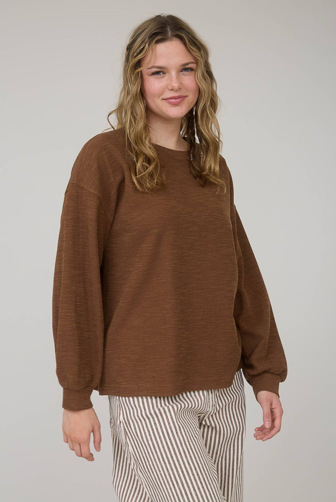 Round Up Raw Edge Marled Knit Top - Brown or Oatmeal - Cowhide and Conchos