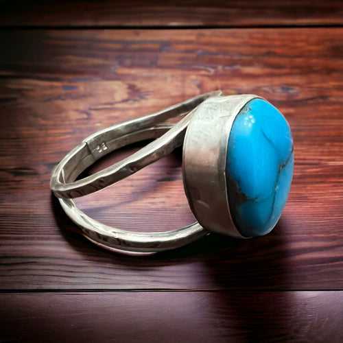 Turquoise ring - large cabochon and split band - Size 12.5 - Cowhide and Conchos