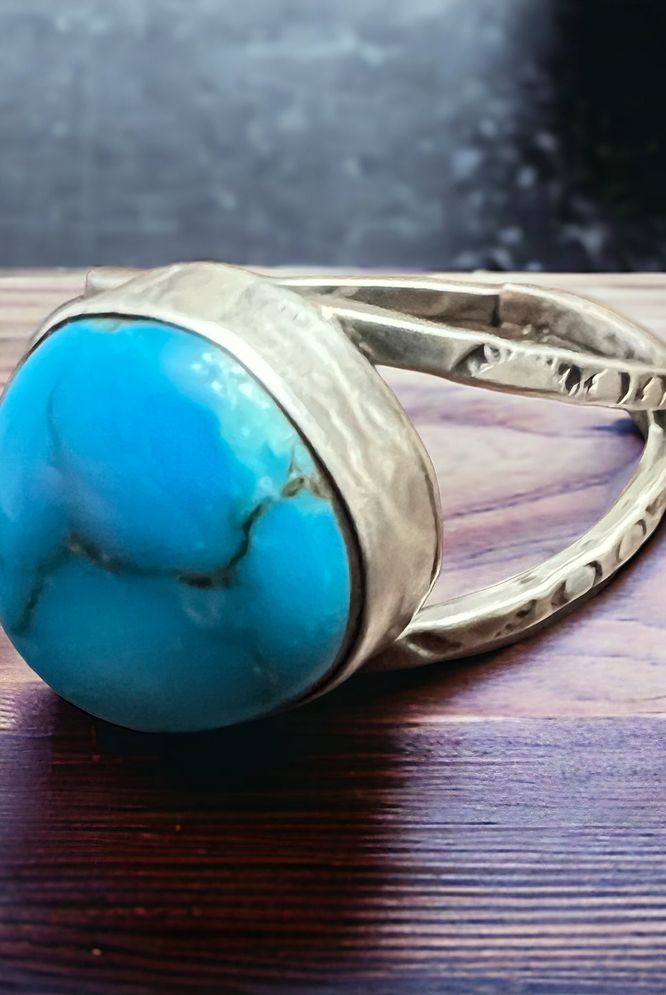 Turquoise ring - large cabochon and split band - Size 12.5 - Cowhide and Conchos