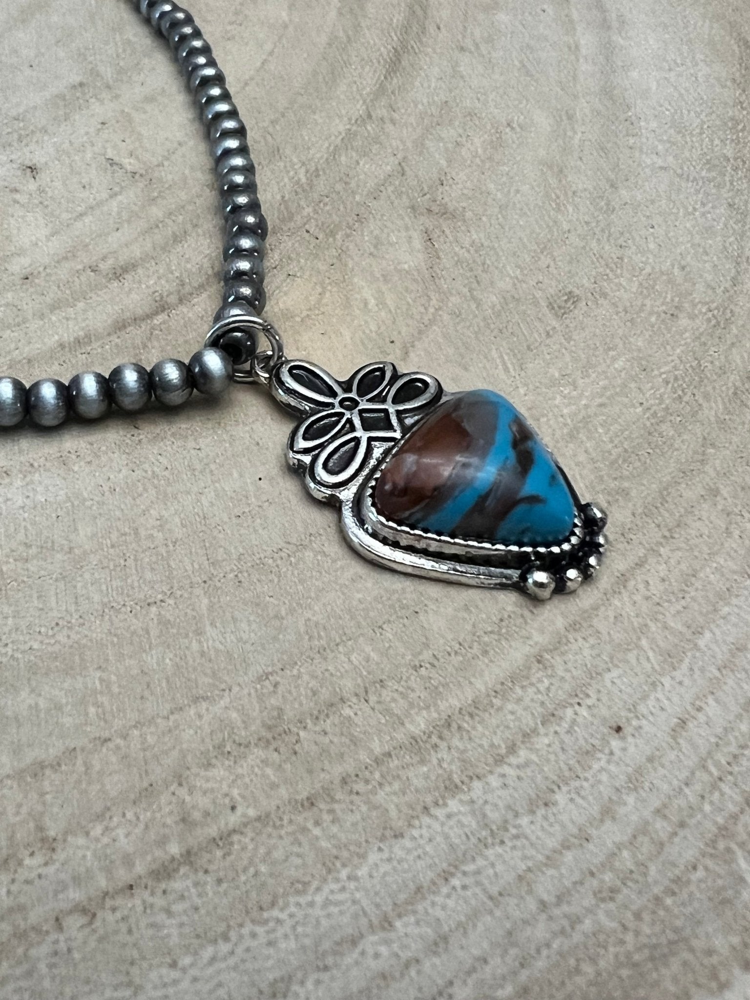 Western Boot Stitch and Faux Turquoise Pendant and 4mm fashion Pearls Necklace - 18 Inch - Cowhide and Conchos