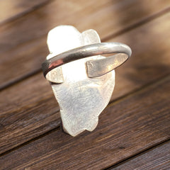 Coral and mother of pearl ring - flower style - size 5 - Cowhide and Conchos