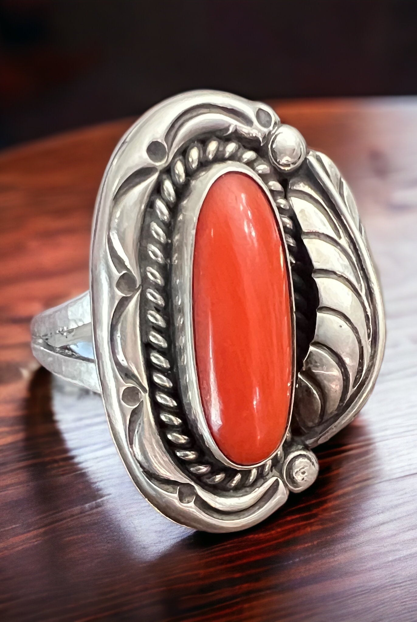 Coral ring - gorgeous large coral on sterling oval base with leaf - Size 6.5 - Cowhide and Conchos