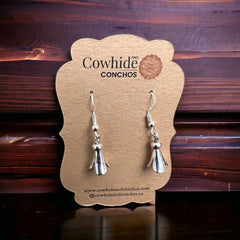 Squash blossom earring - small - Cowhide and Conchos