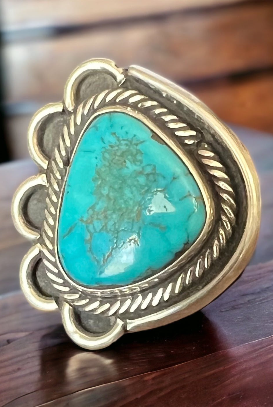 Turquoise ring - gorgeous cabochon and flower base style - Size 7 - Cowhide and Conchos