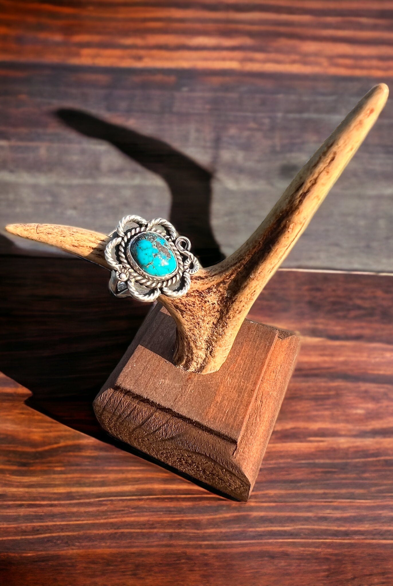 Turquoise ring - gorgeous cabochon on flower shaped sterling base - size 5 - Cowhide and Conchos