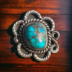 Turquoise ring - gorgeous cabochon on flower shaped sterling base - size 5 - Cowhide and Conchos