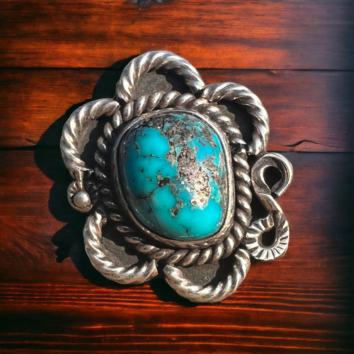 Turquoise ring - gorgeous cabochon on flower shaped sterling base - size 5 - Cowhide and Conchos