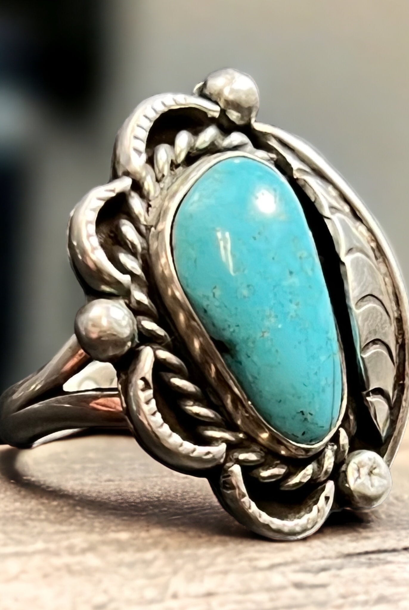 Turquoise ring - Turquoise on hand stamped sterling silver with leaf - Size 7 - Cowhide and Conchos