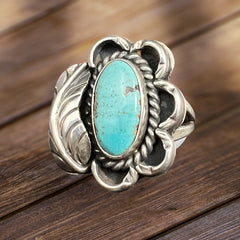 Turquoise ring - Turquoise on sterling silver with leaf - Size 4.5 - Cowhide and Conchos