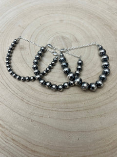 10mm Sterling Silver Pearls bracelet - 6 inch bracelet - Cowhide and Conchos