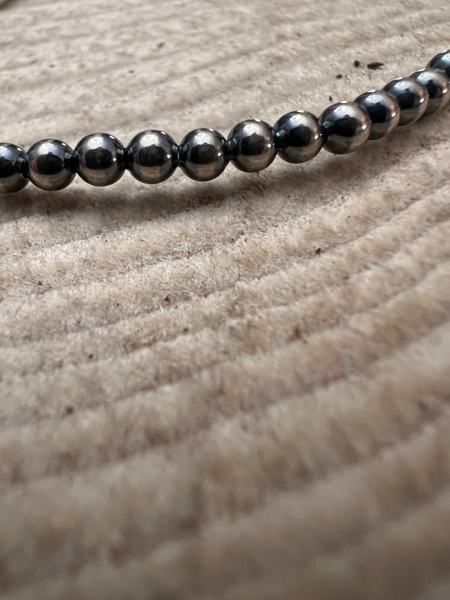 3mm Sterling Pearl Stretch Bracelet - Cowhide and Conchos