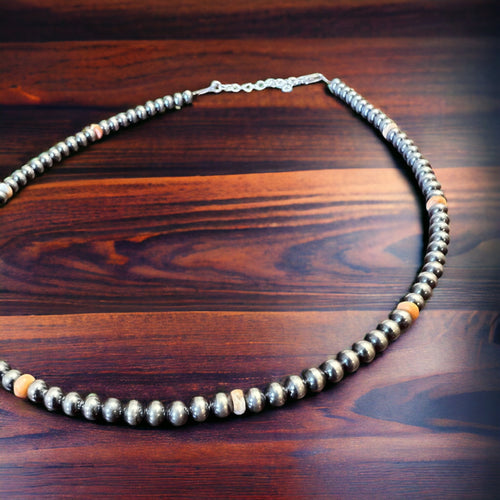 4mm Sterling Pearl choker with spiny oyster - Cowhide and Conchos