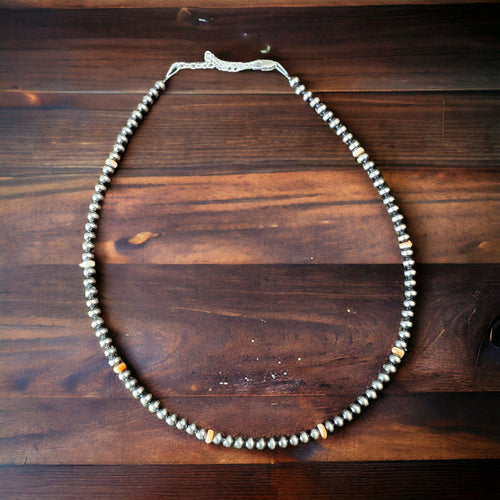 4mm Sterling Pearl choker with spiny oyster - Cowhide and Conchos