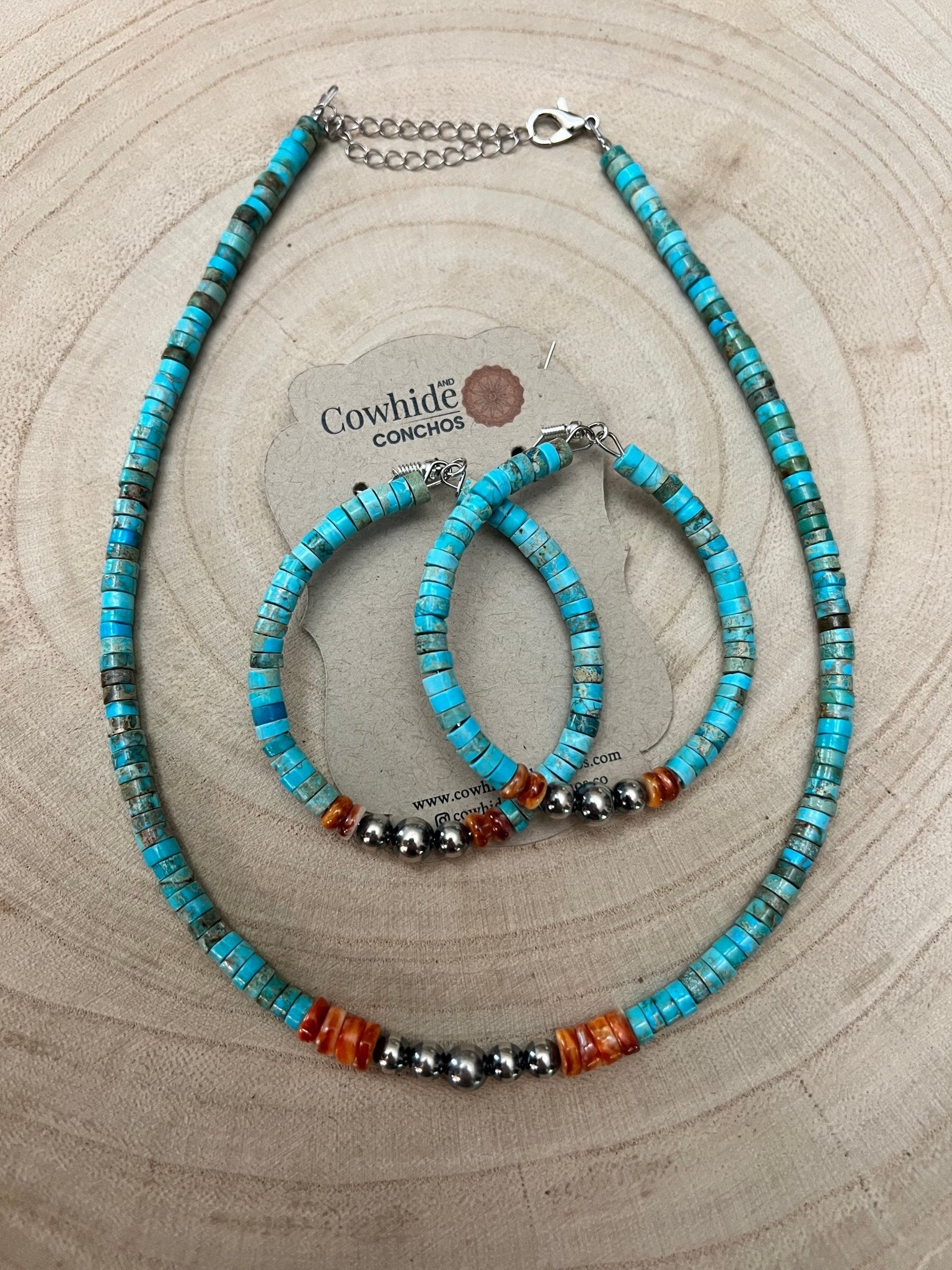 4mm Sterling Pearls, Variscite Turquoise and Spiny Oyster - The Vibrant Choker - Cowhide and Conchos