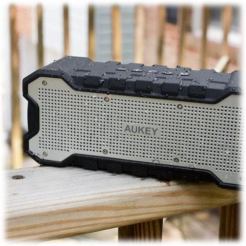 SoundTank Water Resistant Rugged Outdoor Bluetooth Speaker W