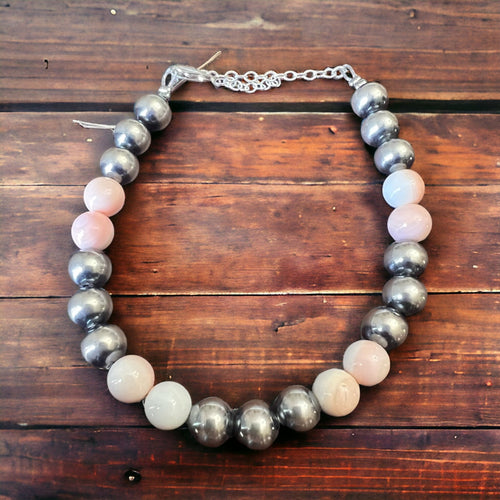 8mm Sterling Silver Pearls bracelet with pink conch beads - 6 inch bracelet - Cowhide and Conchos