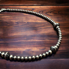 Navajo Pearl & Saucer Bead Choker - 14 inch choker