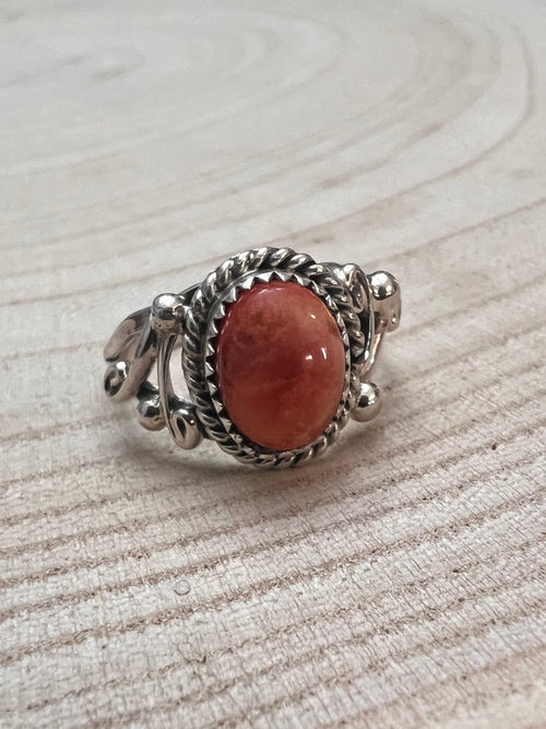Navajo Handmade Spiny Oyster Ring by Martha Martinez - Size 6