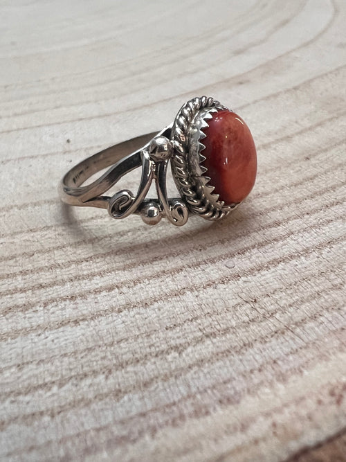 Navajo Handmade Spiny Oyster Ring by Martha Martinez - Size 6