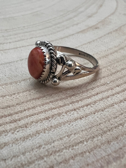 Navajo Handmade Spiny Oyster Ring by Martha Martinez - Size 6