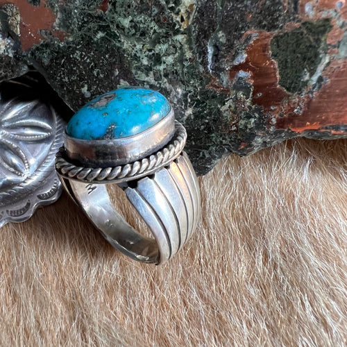 Turquoise ring - gorgeous big cabochon on wide starburst sterling band - JM Hallmark -Size 8.5