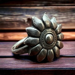 Western Wildflower Ring - Solid sterling silver western sunflower ring