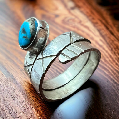 Adjustable Turquoise Ring - Size 7 - Cowhide and Conchos