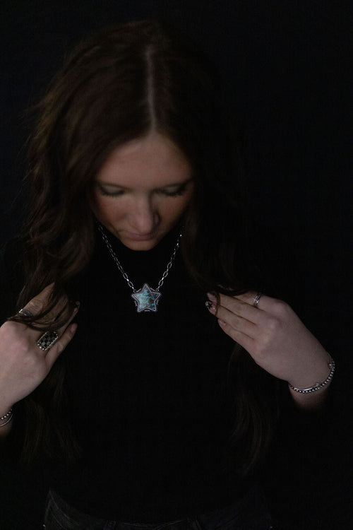 Barbed Star Necklace - 18 inch + 3 - Cowhide and Conchos