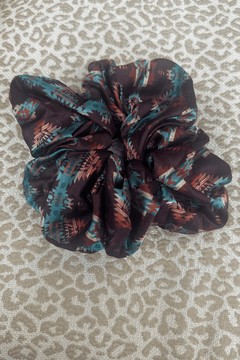 Bermuda Scrunchie - Cowhide and Conchos
