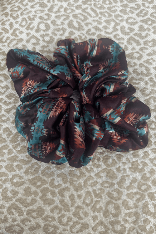 Bermuda Scrunchie - Cowhide and Conchos