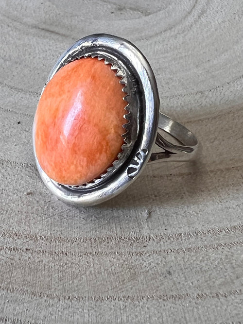 Ernest Hawthorne Spiny Oyster & Sterling Silver Ring - Size 8 - Cowhide and Conchos